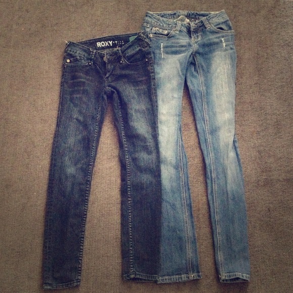 SALE❗ 2 PAIR OF JEANS