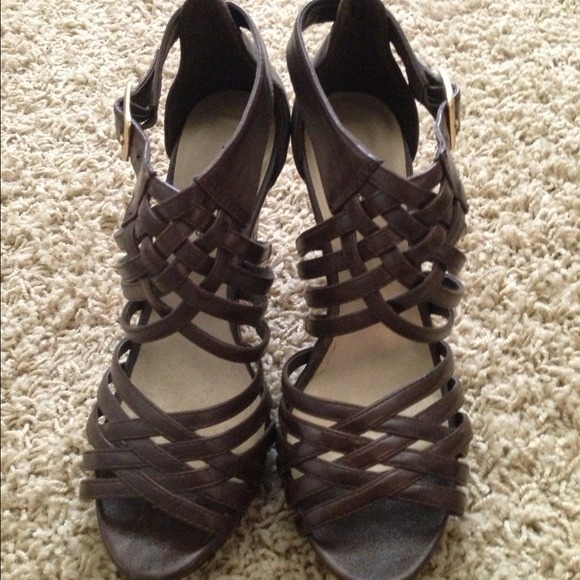 Madden Girl Shoes - Madden Girl Brown heels size 6