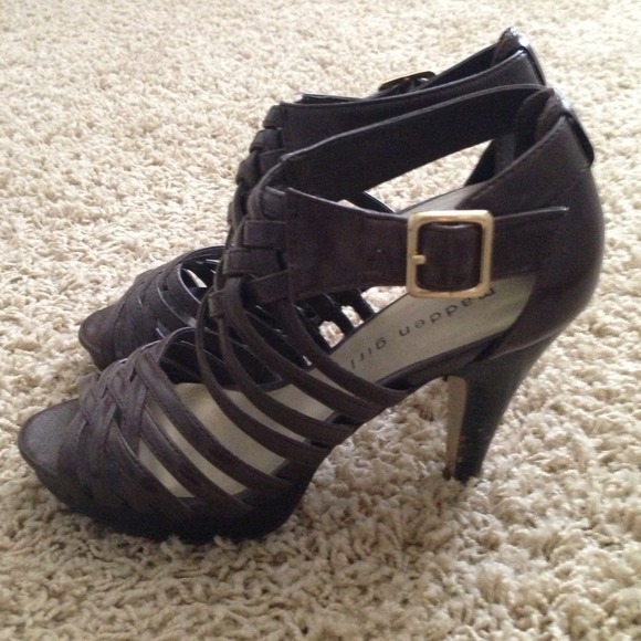 Madden Girl Brown heels size 6 - Picture 2 of 3