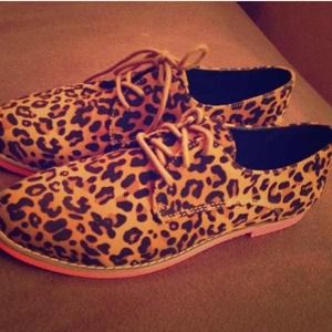 🎀🐯Cheetah Print Oxfords🐯🎀