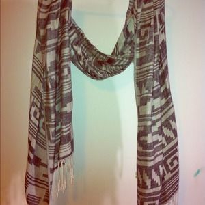 Patterned scarf