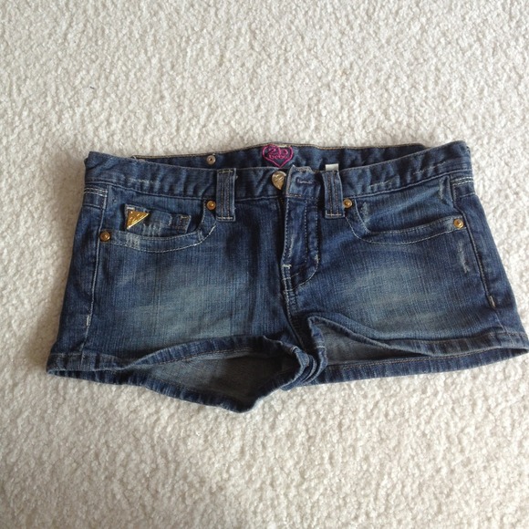 2b BEBE denim shorts