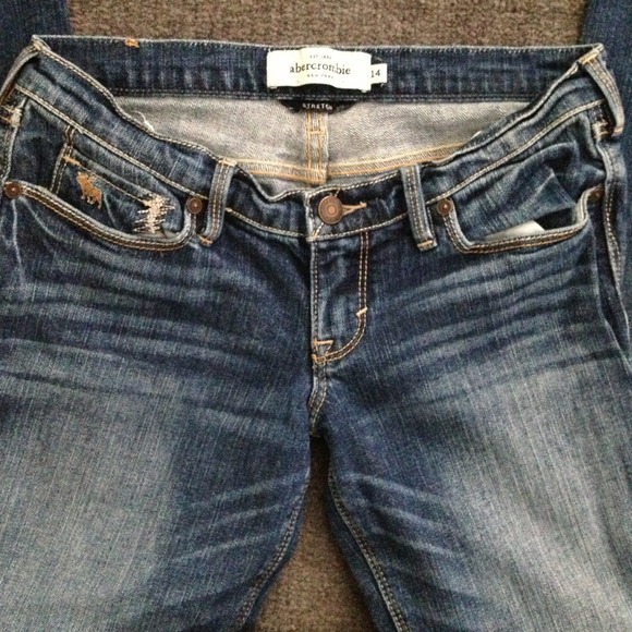 ABERCROMBIE JEAN | BLUE BASIC - Picture 3 of 4