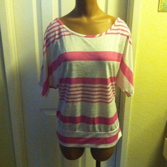 ❌SOLD! @1cuppycake Striped Pink & White Top