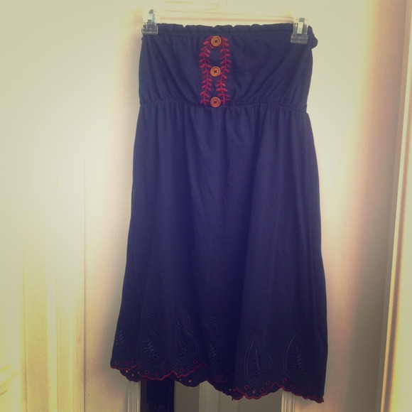 Navy blue strapless dress