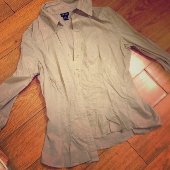 Willi smith blouse size S gold