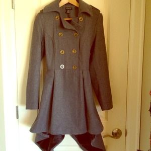 Small Venus pea/trench coat