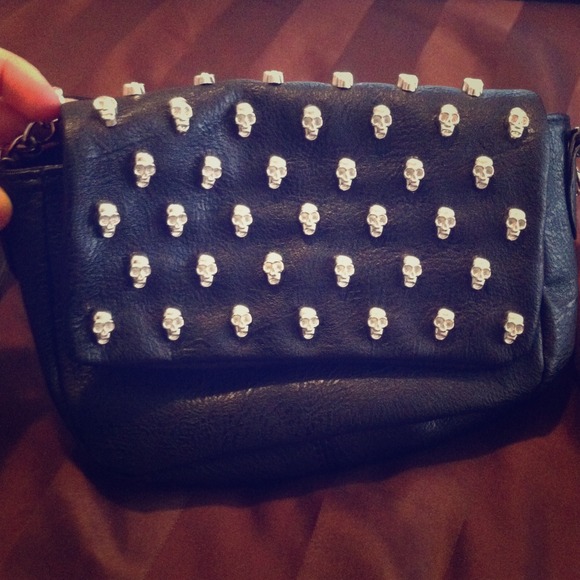 NWT skull chain purse studded black small