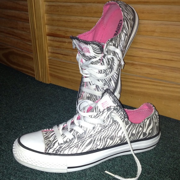 Bundle! Converse Zebra Shoes and LC flower top!
