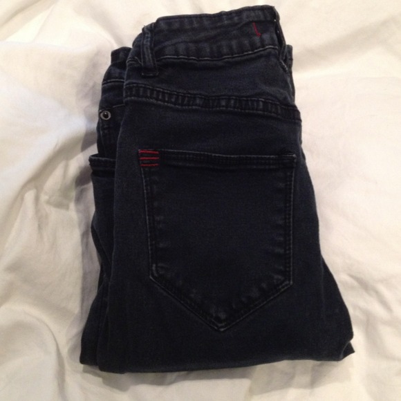 REDUCEDUrban Outfitters High Waisted  Jeans
