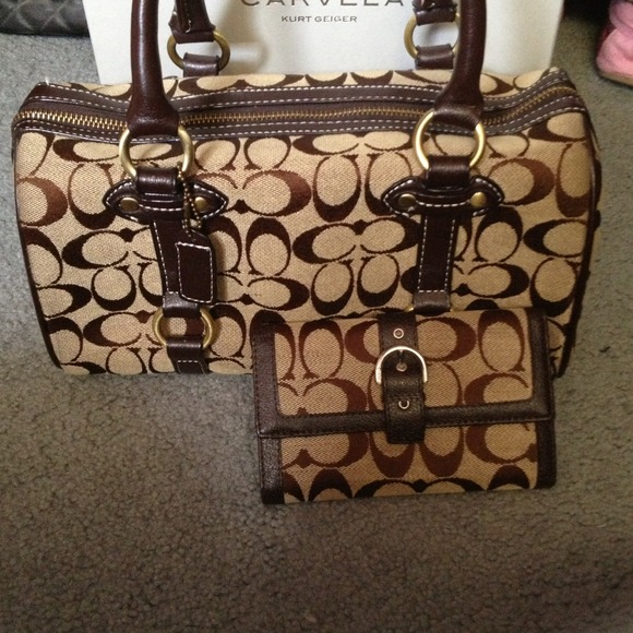 SOLD* Inspired Coach handbag w/ matching wallet