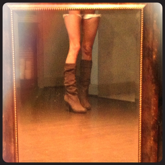 Tall Brown leather boots