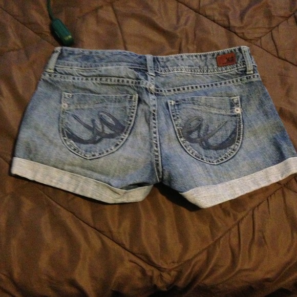 Shorts - Picture 2 of 2