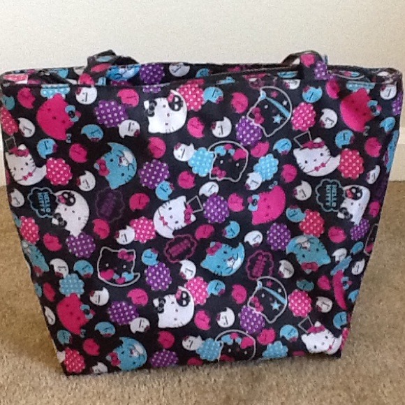 @SOLD TO mzhellokitty@Hello Kitty tote!