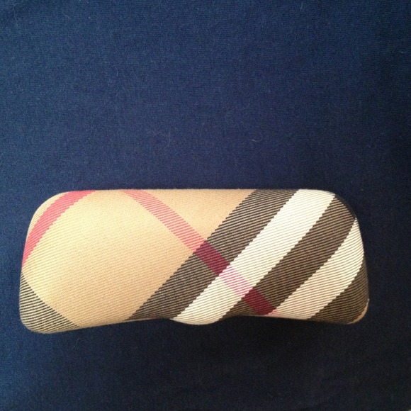 Burberry Accessories - *Make offer* Authentic Burberry eyeglass case!!