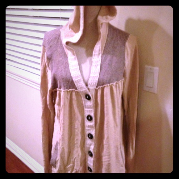 📦RESERVED BUNDLE📦Free People Sweater BCBG Gloves