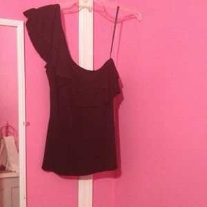 One shoulder black shirt!