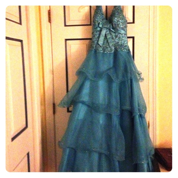 Ball gown for pageants or prom - Picture 1 of 2