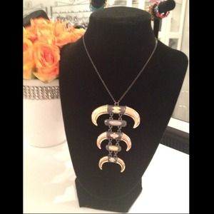House of Harlow Multi Horn Necklace