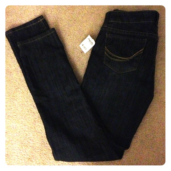 Jeans brand new! - Picture 1 of 1