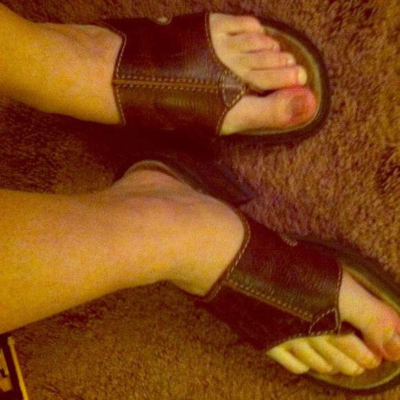 Super comfy sandals