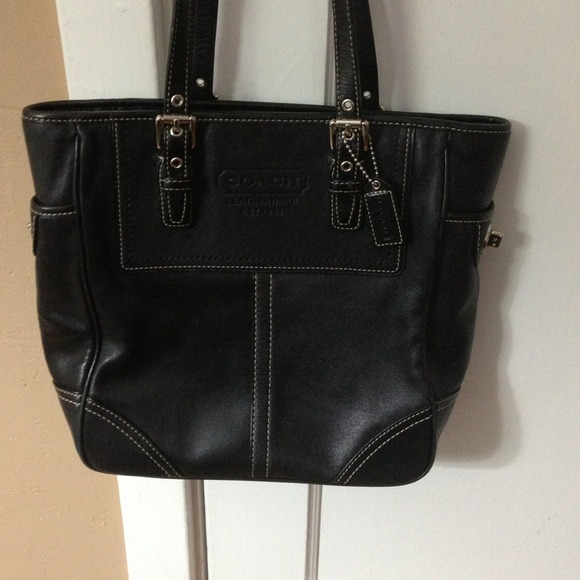 Coach Handbags - Trade -REDUCED - Black Coach bag