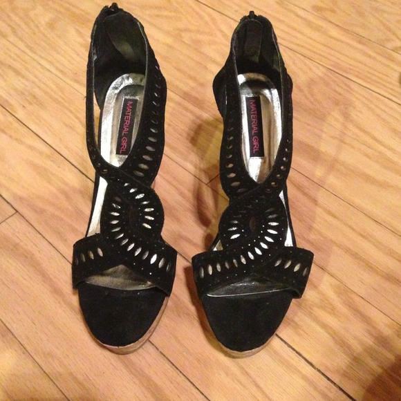💢Sold in a BUNDLE💢Black Suede Wedges