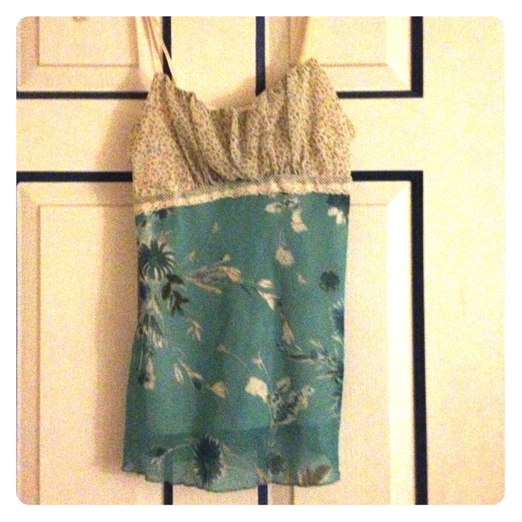 Tank top-ruffle top