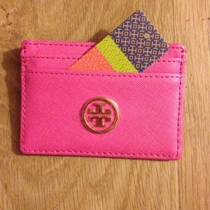 ❌SOLD❌Hot Pink Tory Burch Cardholder