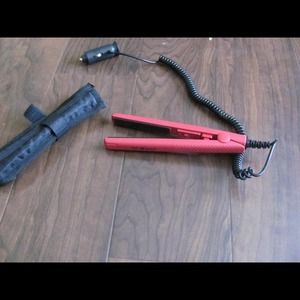Mini travel hair straightener