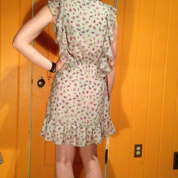LOLITA size medium floral dress. Never been worn - Picture 2 of 2
