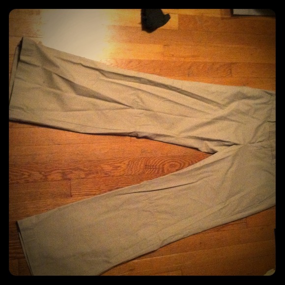 Gap chinos