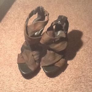 Auth. Burberry size 37.5 (7 1/2) shoes