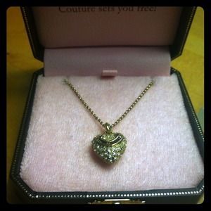 SOLD🚫 Juicy Couture Heart Charm Necklace