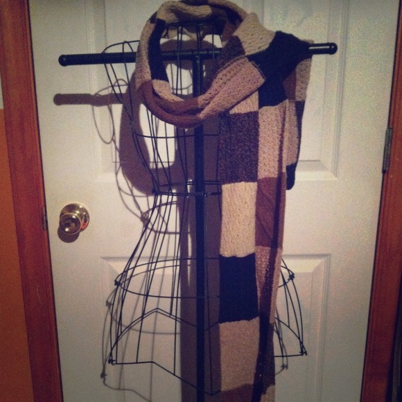 Ralph Lauren Checkered Scarf