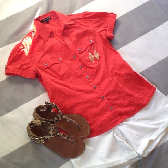 ❌BUNDLED❌ Express Coral pocket button down blouse