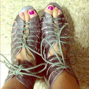 ✅✅REDUCED✅✅ Dolce vita wedge sandals