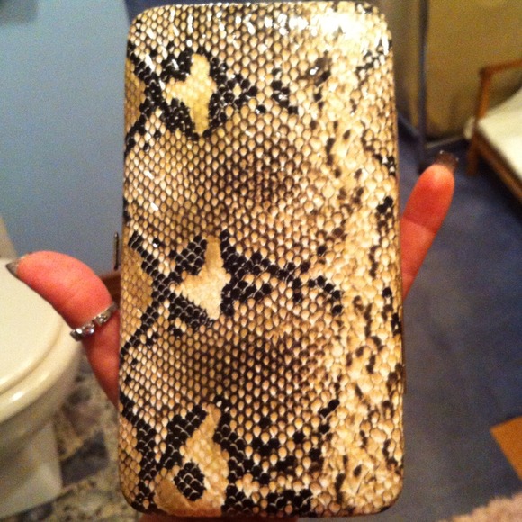 Large camel color purse plus snakeskin wallet - Picture 3 of 3