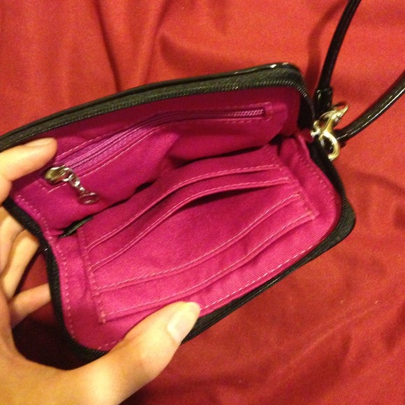 Authentic coach wristlet. - Picture 3 of 3