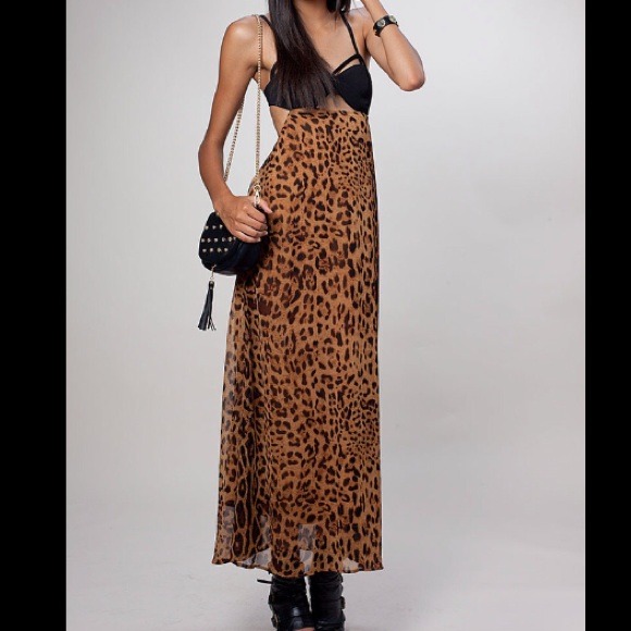 Dresses & Skirts - Leopard maxi - small