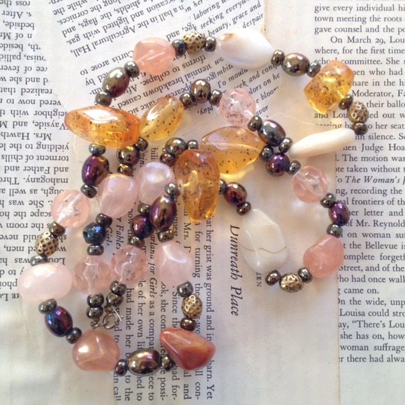 ❌BUNDLED❌ Peach handmade beaded necklace