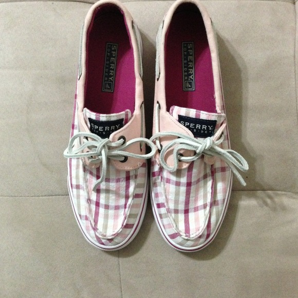 RESERVED for @tessas NEW SPERRY TOP SIDERs in Pink