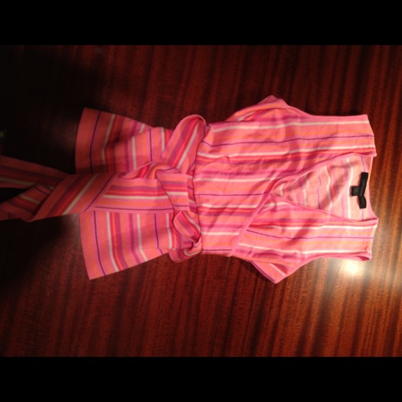 Small Express knitted top!!