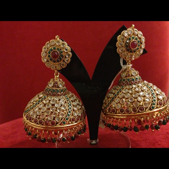 Jumki earrings