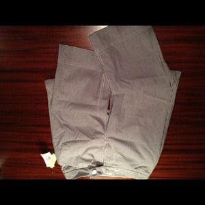 Jones of New York size 8 stretch Capri's