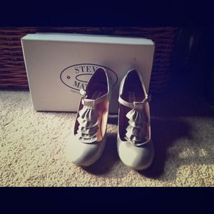 Size 6 women's round toe marjayne