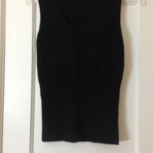 V neck sleeveless sweater