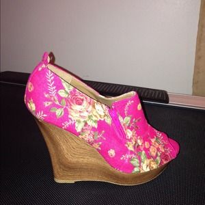 Stunning Floral Wedges