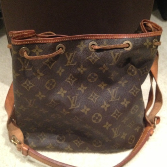 Louis Vuitton purse