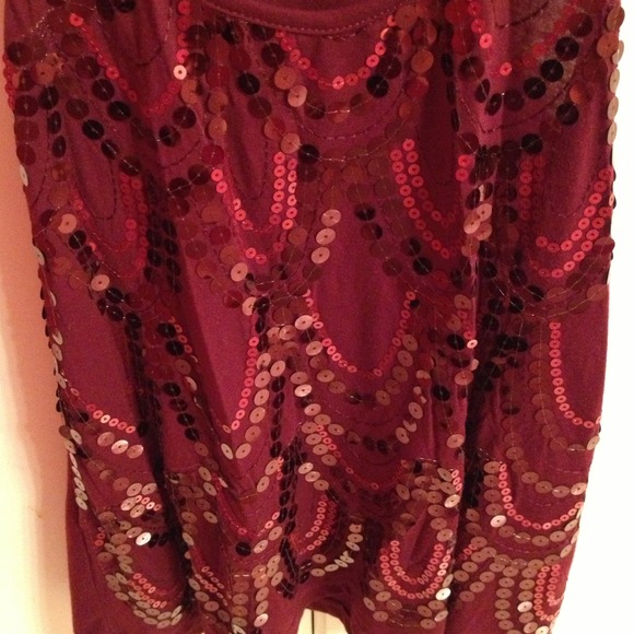 Sequined top - Picture 2 of 2